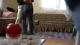 دو گرل فرینڈز فیلم های سکسی ترکی سڑک پر بلو جاب کما رہی ہیں۔